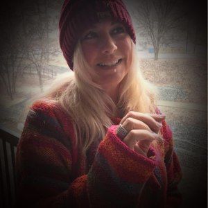 Meet your Posher, Kay